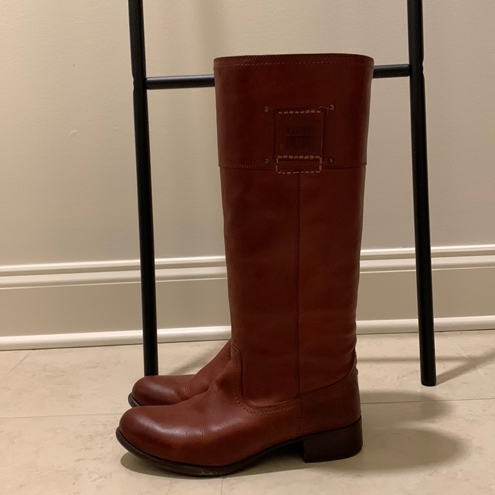 Frye Amelia boots Sz 7.5